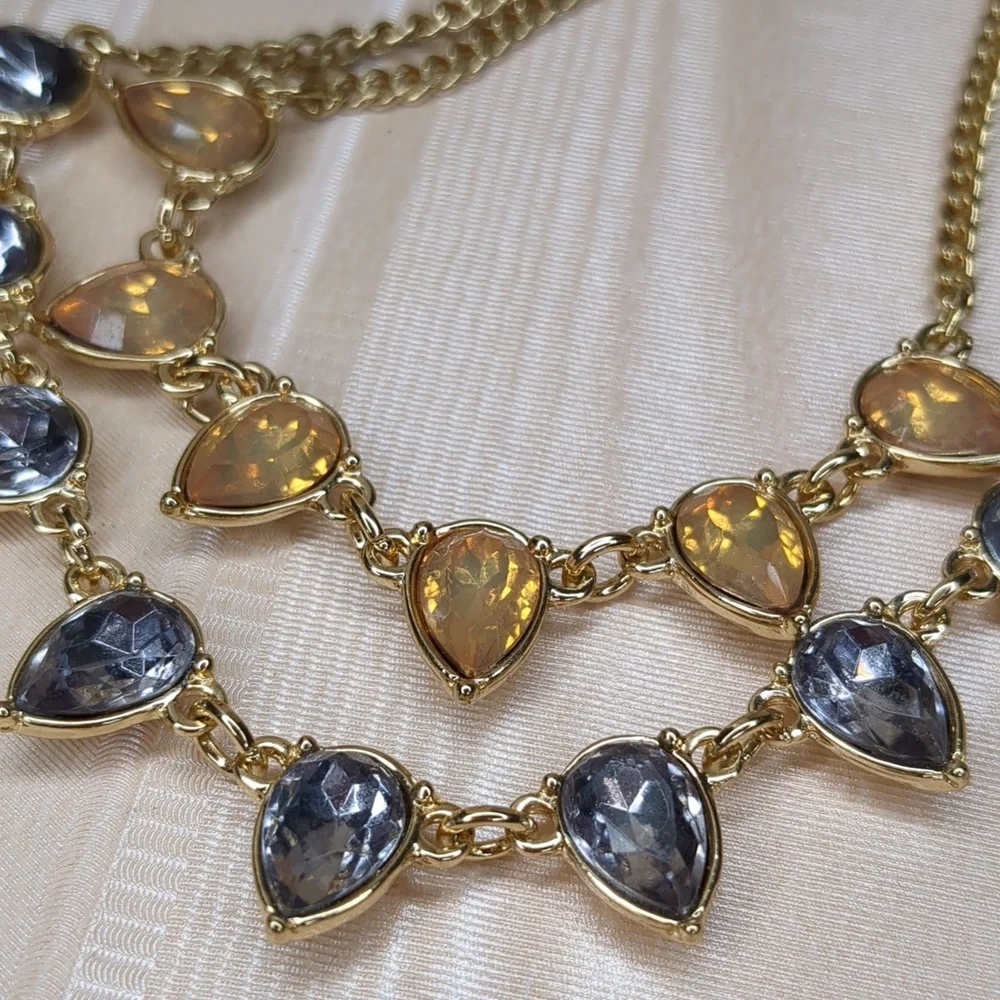 3/$15 Vintage Layered Necklace Peach Opal & Periwinkle Blue Faceted Crystals